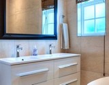 fiore garden room in greyton en-suite bathroom