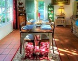 owl lodge greyton guest dining area